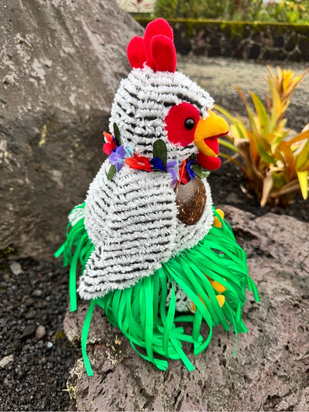 Hawaiian Stuff Hau‘oli Hula Hula Chicken Plush Doll Hawaii Collectible - Picture 4 of 9